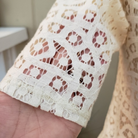 Weston Anthropologie Ivory Lace embroidered top Size Small - Picture 5 of 10